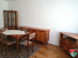 apartament-2-camere-decomandat-et2-zona-vasile-aron-semaforului-6